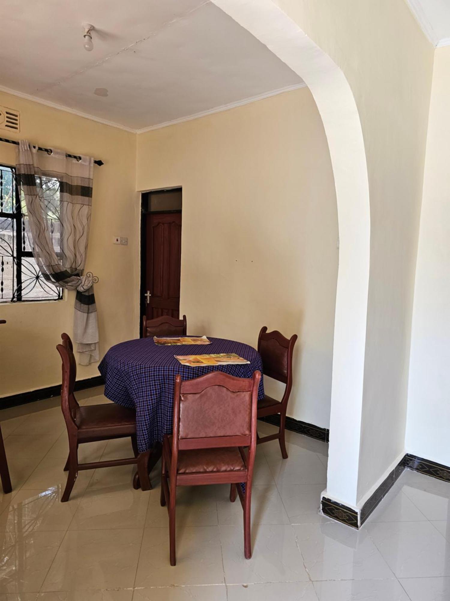 B-More Comfort Stay Boma la Ngombe Ngoại thất bức ảnh