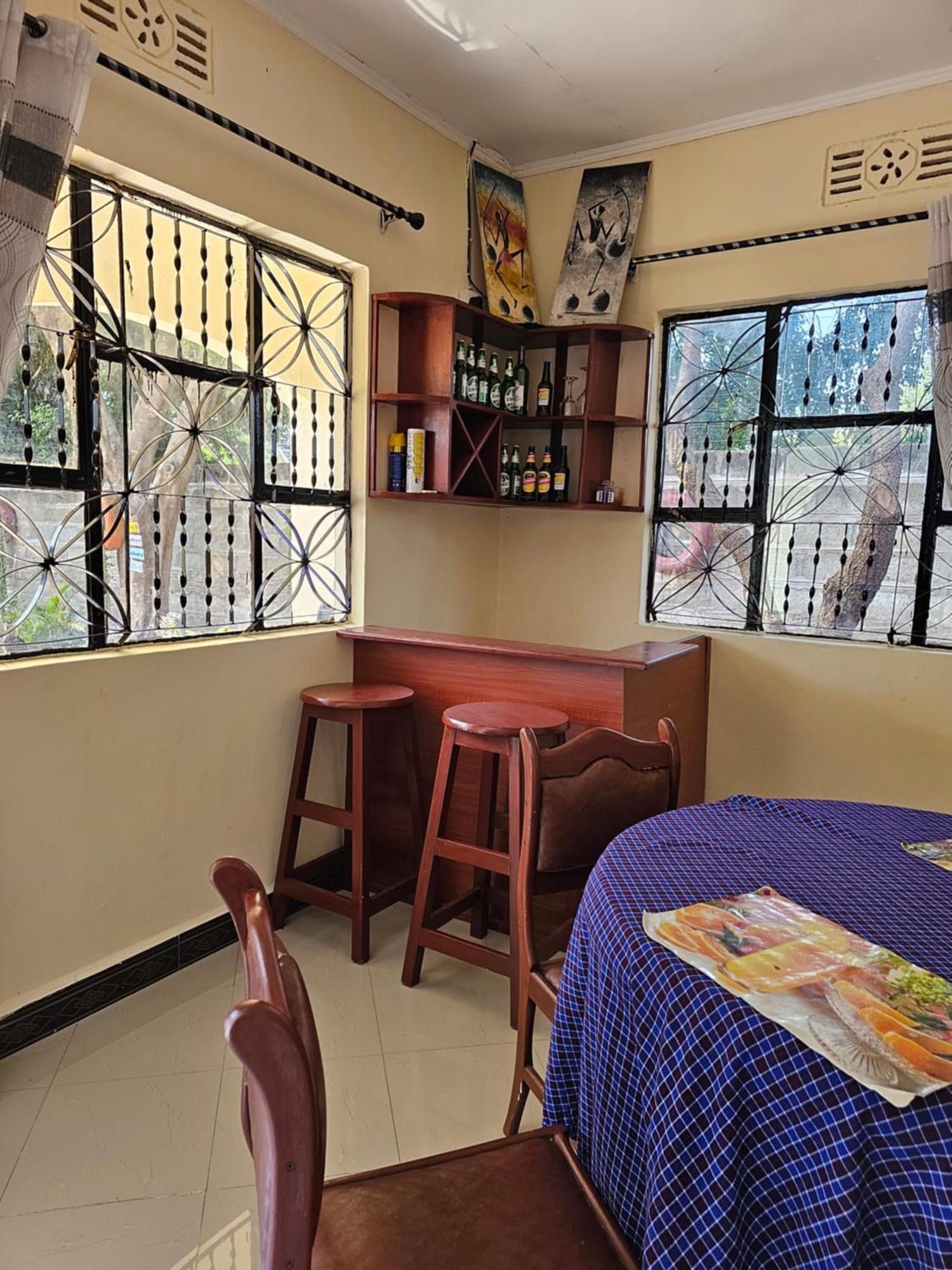 B-More Comfort Stay Boma la Ngombe Ngoại thất bức ảnh