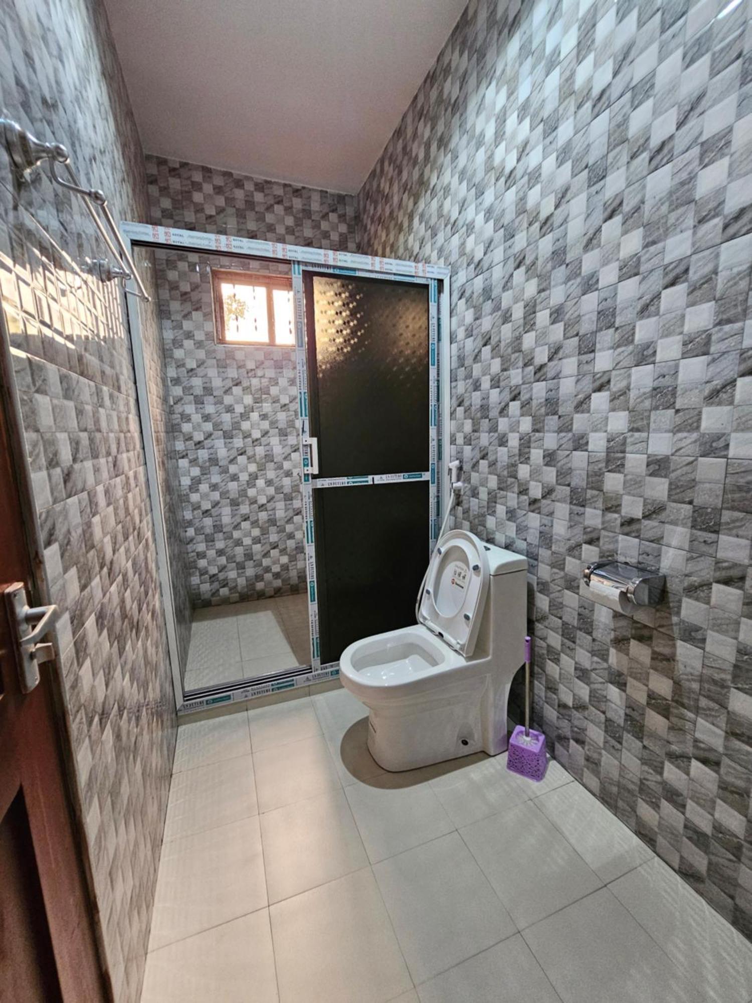 B-More Comfort Stay Boma la Ngombe Ngoại thất bức ảnh
