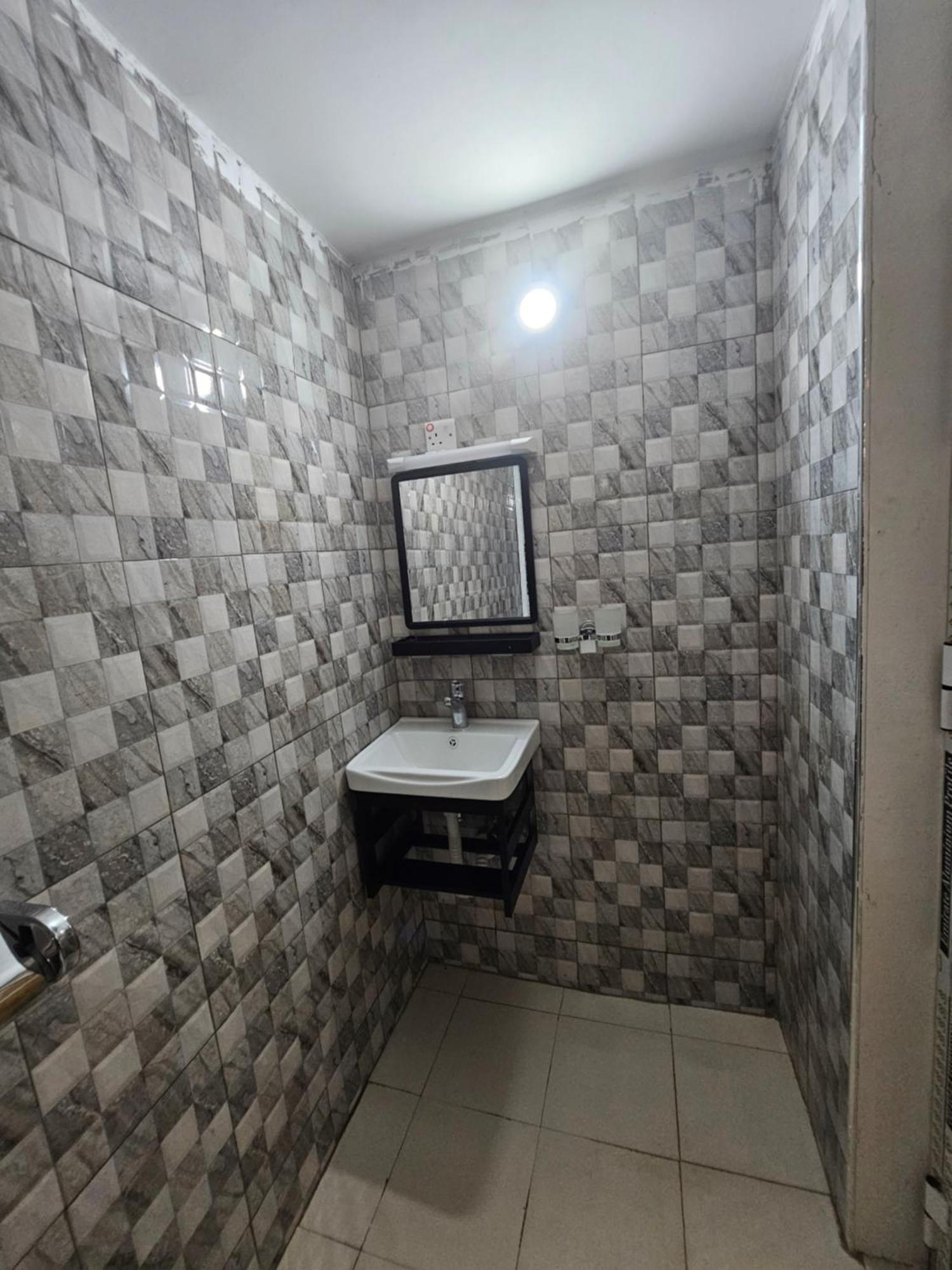 B-More Comfort Stay Boma la Ngombe Ngoại thất bức ảnh