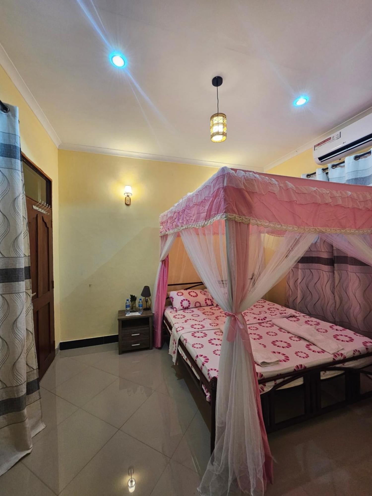 B-More Comfort Stay Boma la Ngombe Ngoại thất bức ảnh